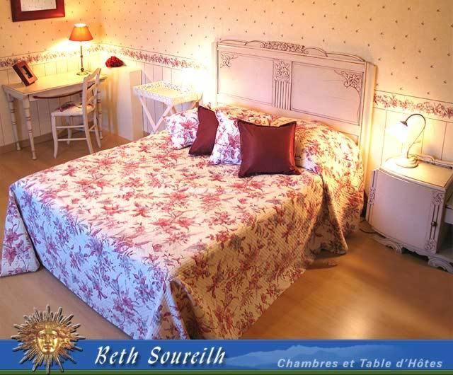 Beth Soureilh Adults Only Bed and Breakfast Coarraze Værelse billede